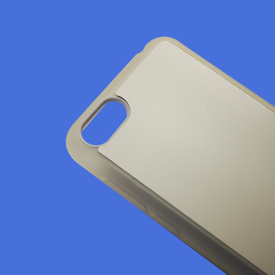 Vidéo montrant le processus de fabrication d'une coque 2D TPU